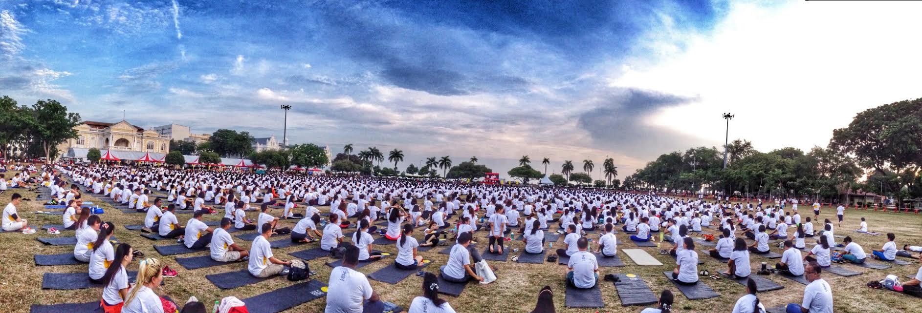 1.25 crore to participate in Yoga Day events across Gujarat, world record to be attempted
