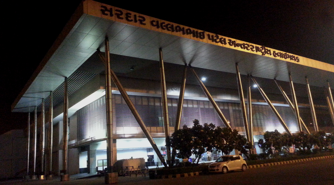 SVPI Airport runway to remain closed for four months during 9 am to 6 pm |  DeshGujarat