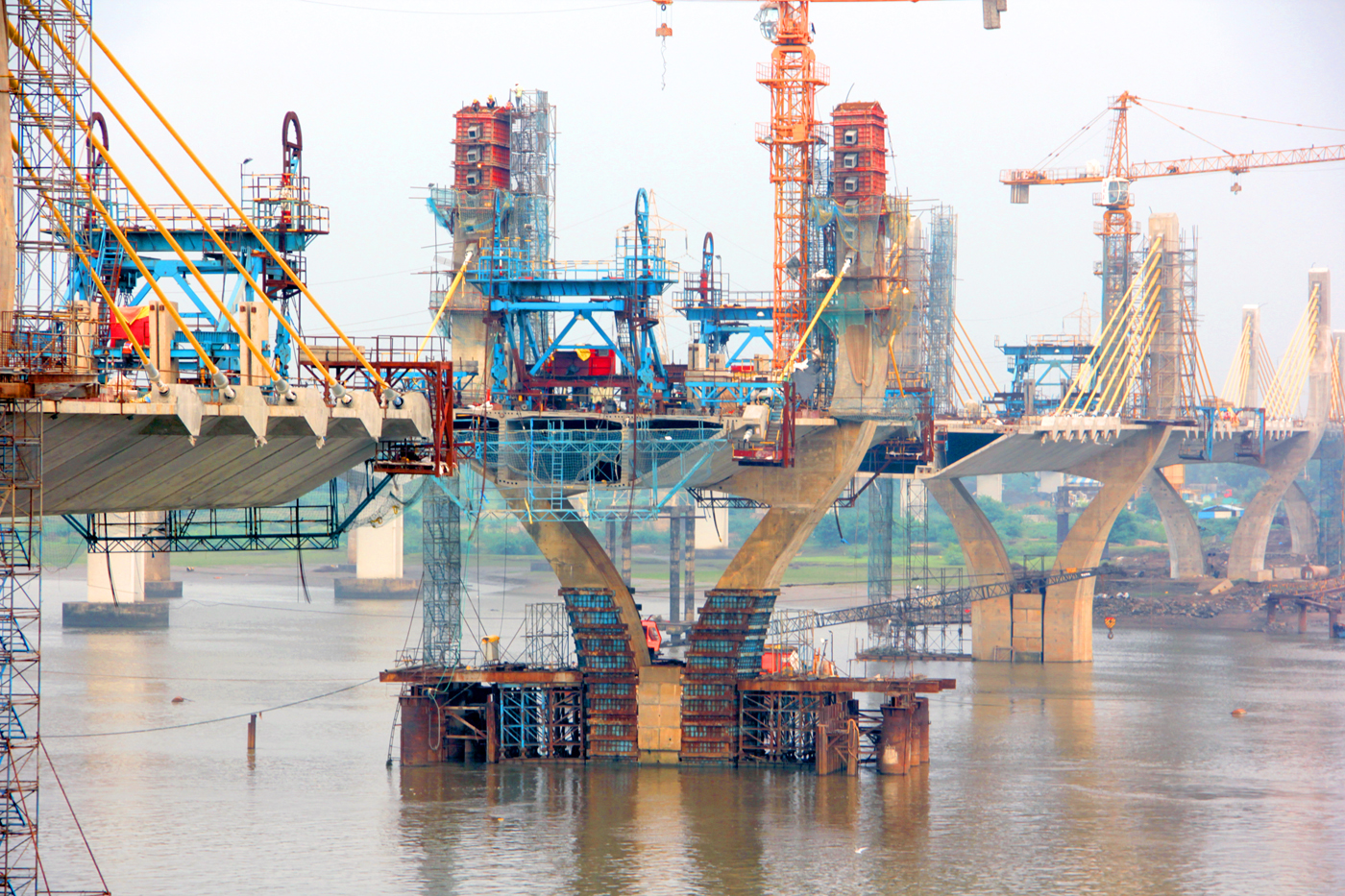 New Narmada river bridge in Bharuch on NH 8 to be operational early next year | DeshGujarat