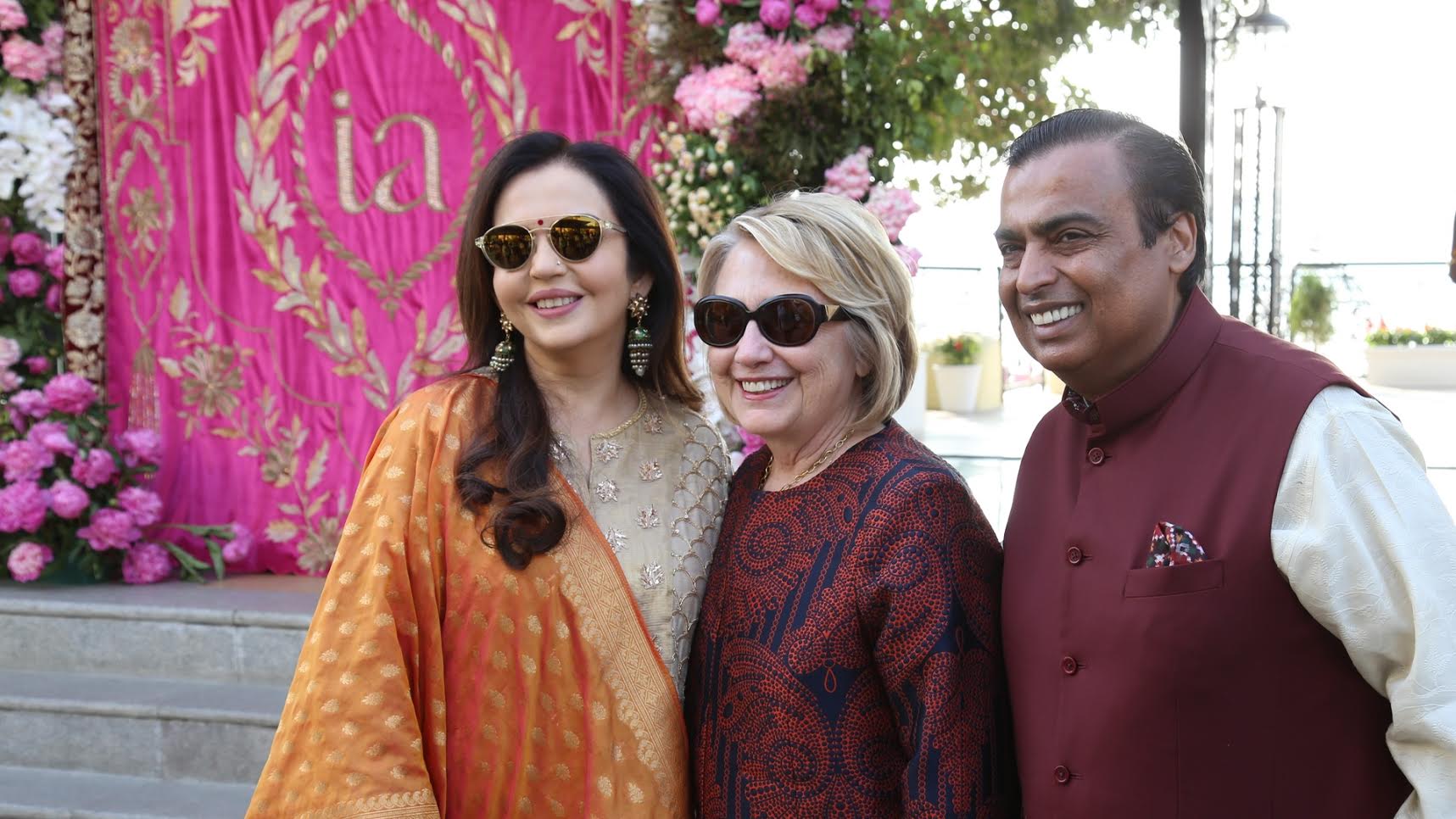 Hillary Clinton arrives at Udaipur for pre wedding 