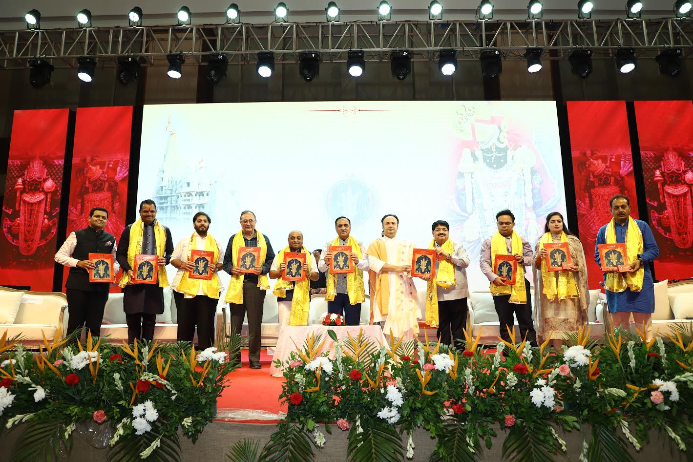 ‘Rajadhiraj’ – fusion of Art, Literature and Music – on Lord Dwarkadheesh unveiled in Ahmedabad