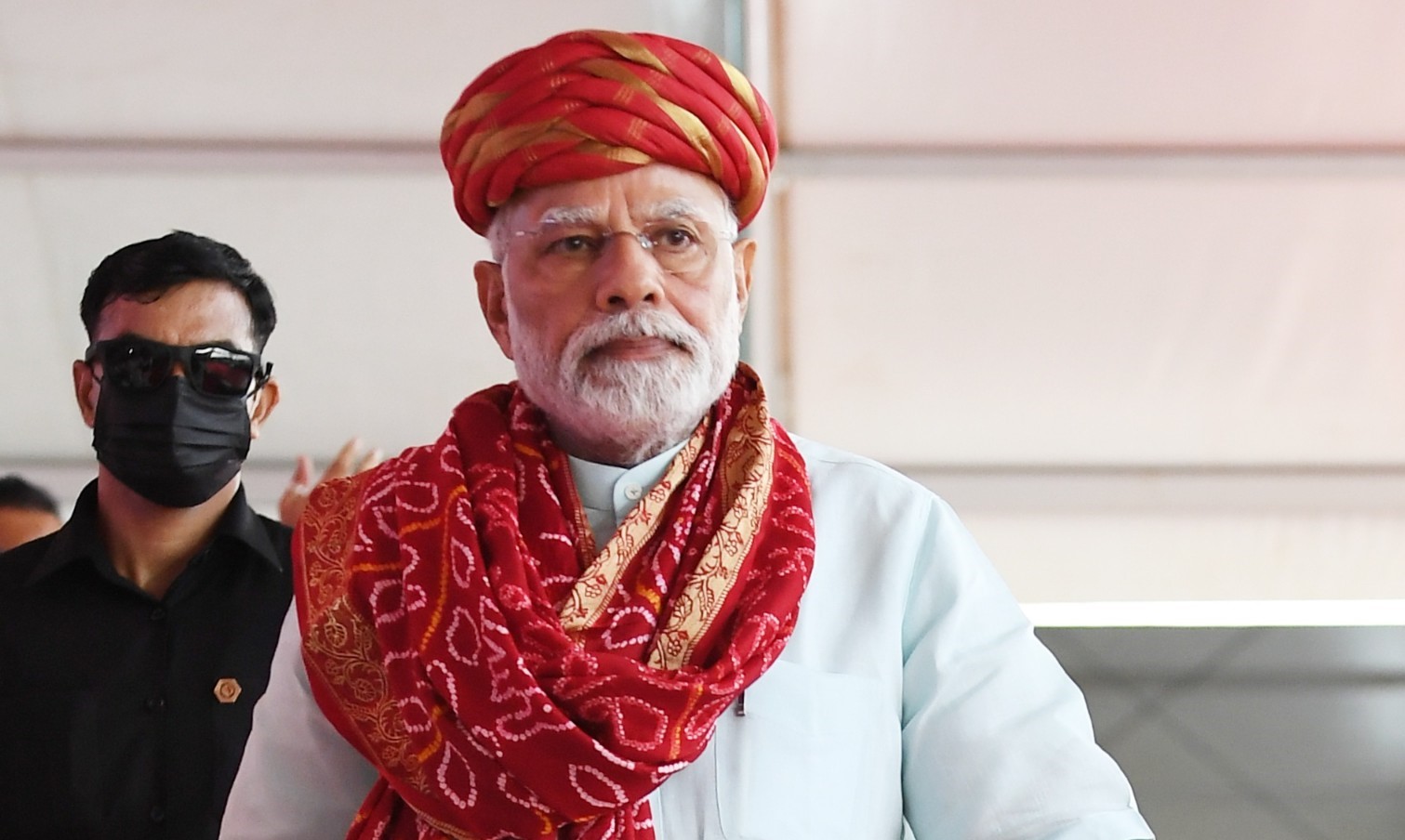 PM Modi’s convoy stops to make way for ambulance