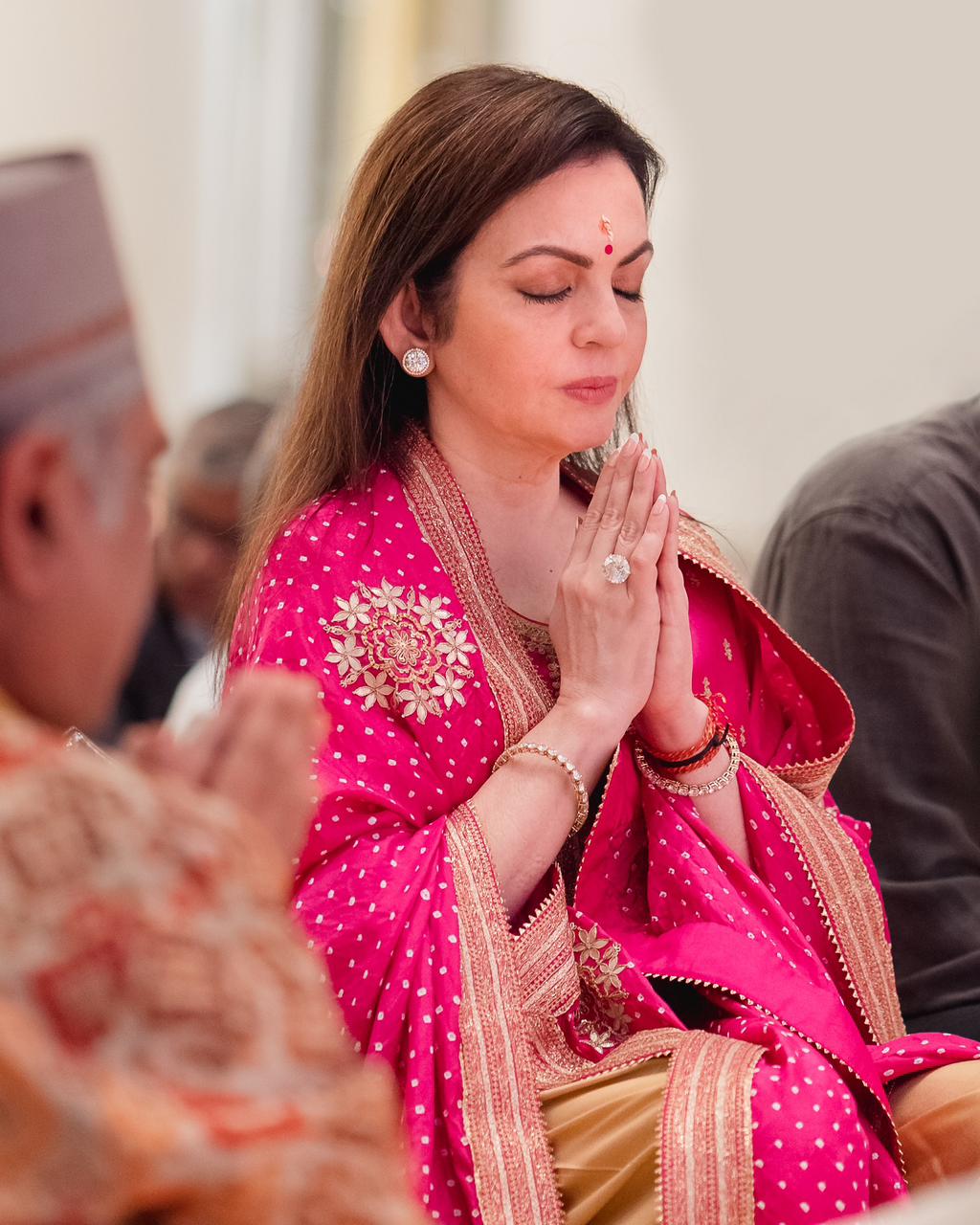 Nita Ambani visits Koteshwar Mahadev Mandir in Gandhinagar